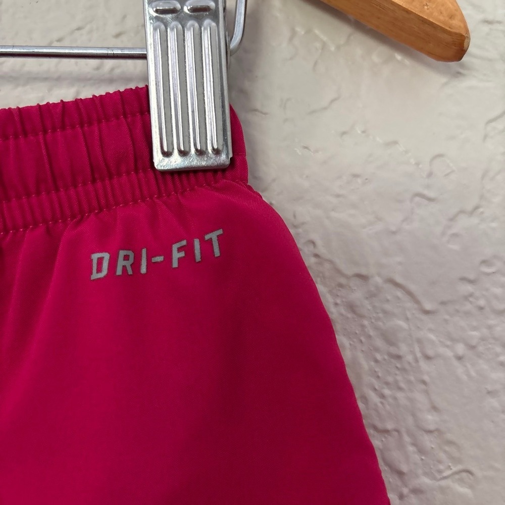 Nike Dri-Fit running shorts with built in lining - Picture 3 of 4
